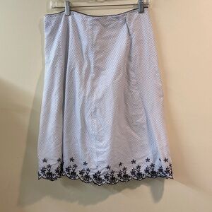 Chic White and Black Floral A-Line Skirt